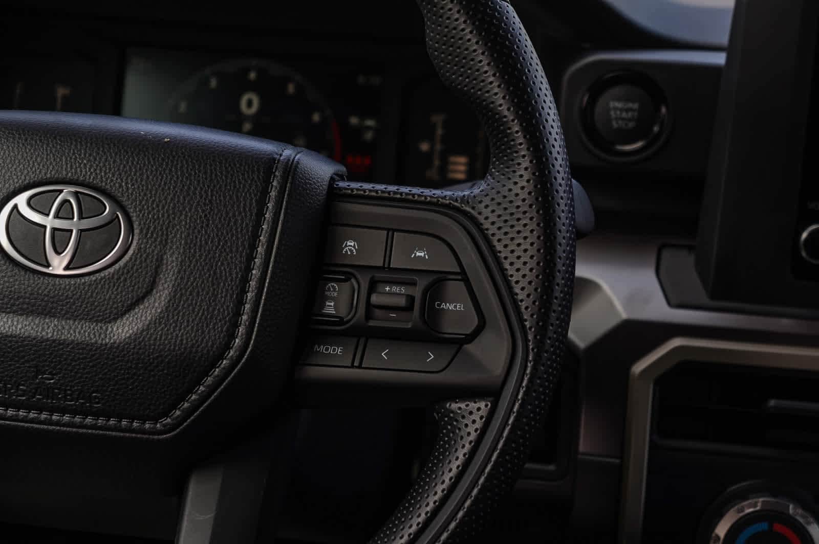 2025 Toyota Tacoma SR5 18