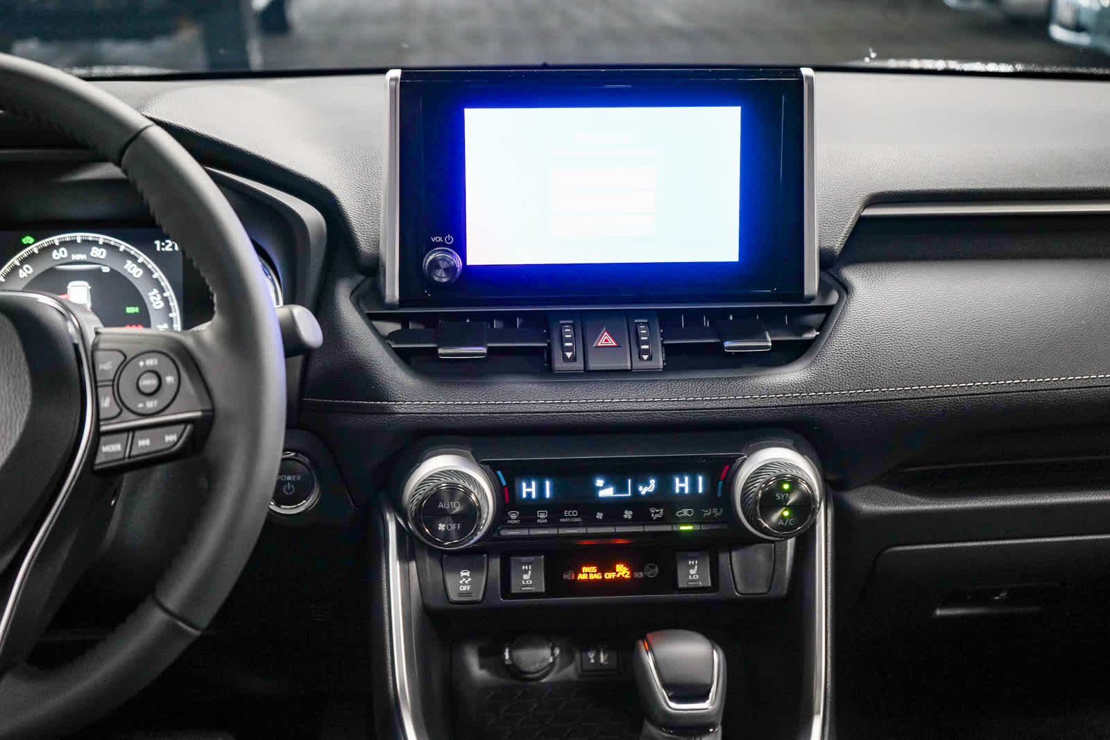 Thumbnail: 2025 Toyota RAV4 - 15