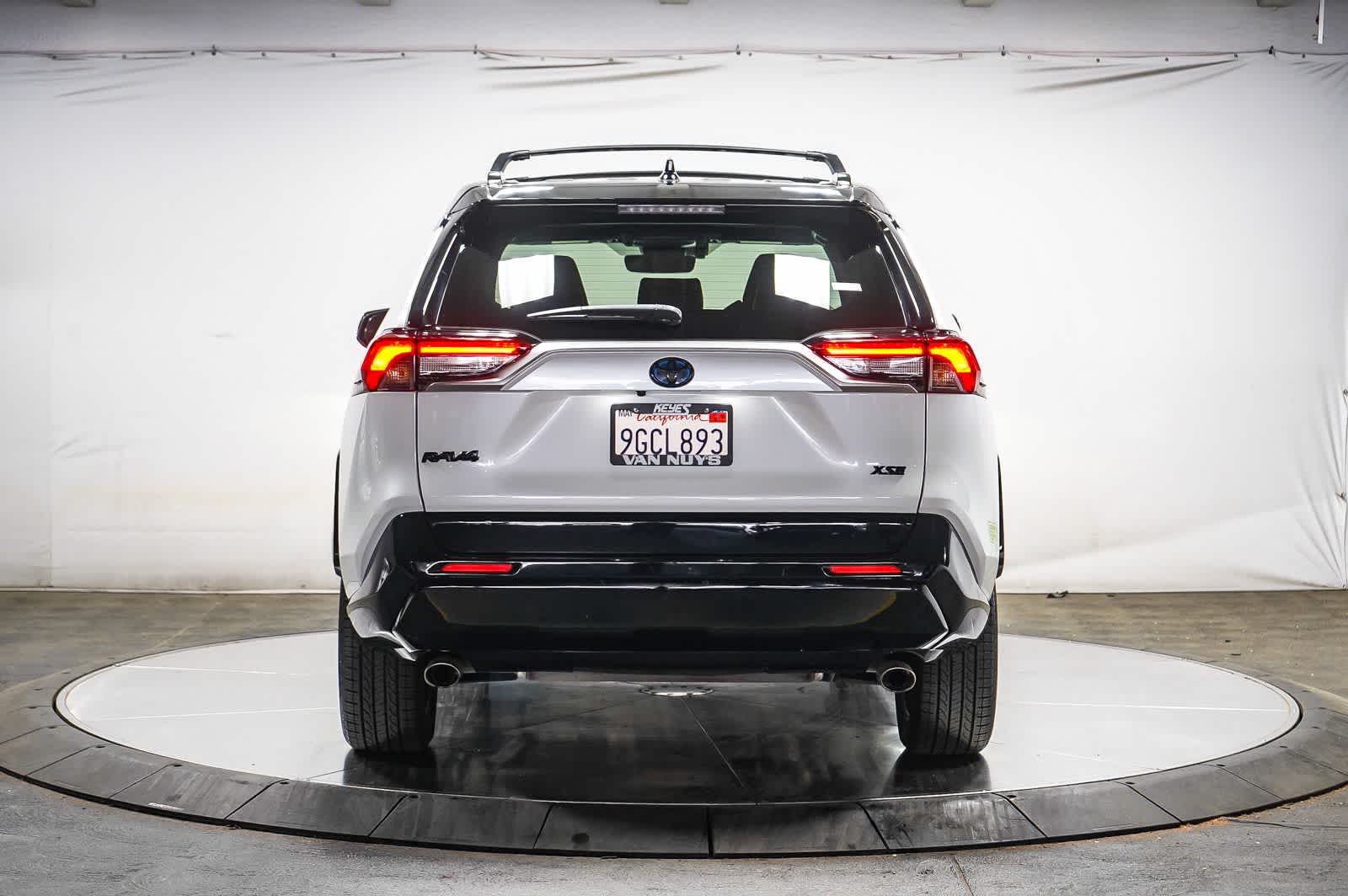 Thumbnail: 2023 Toyota RAV4 - 10