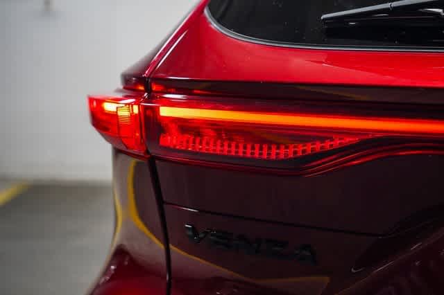 Thumbnail: 2023 Toyota Venza - 12