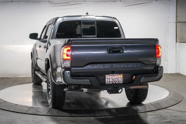 Thumbnail: 2021 Toyota Tacoma - 3