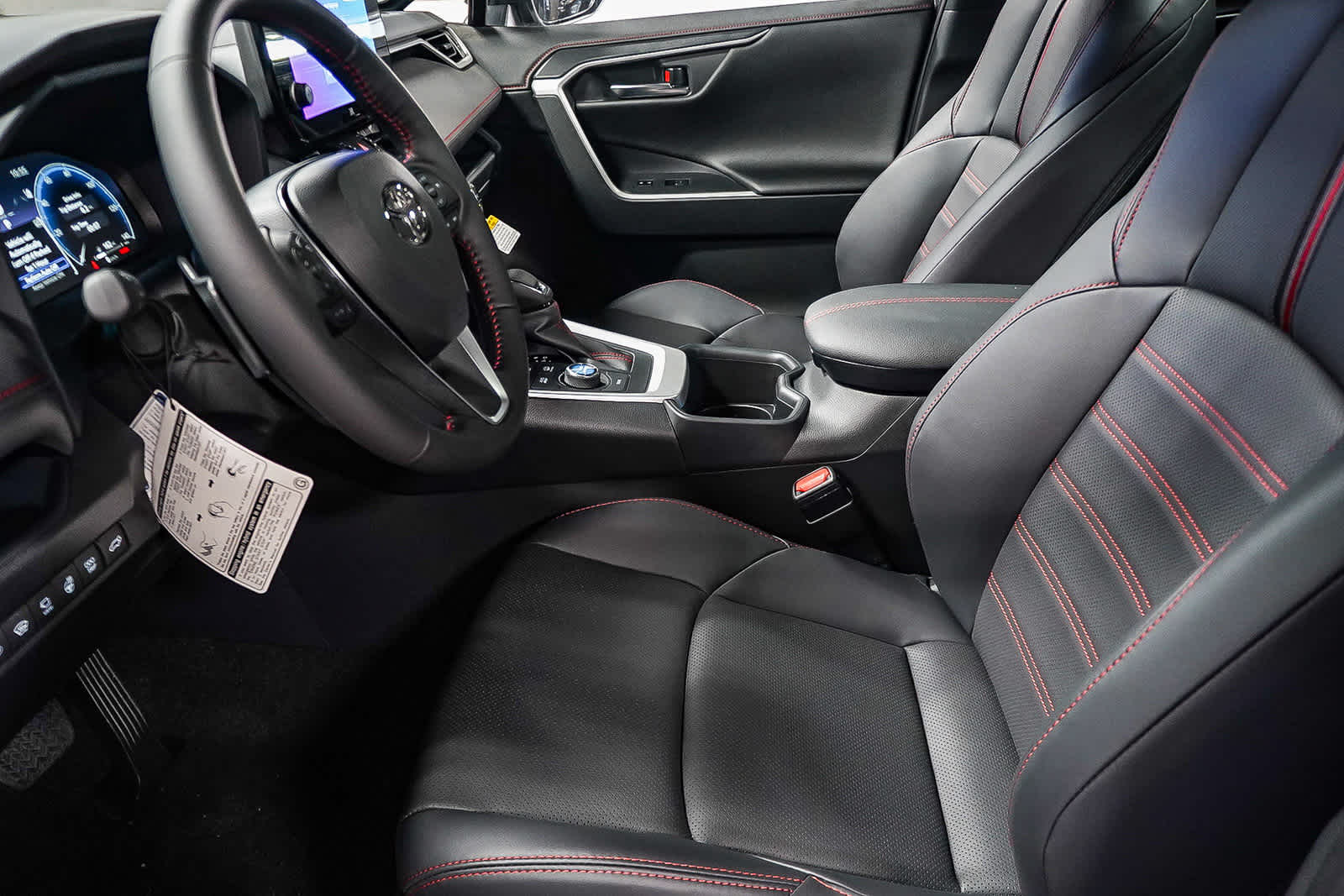 Thumbnail: 2025 Toyota RAV4 - 22