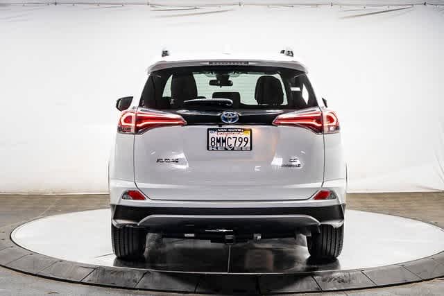 Thumbnail: 2017 Toyota RAV4 - 4