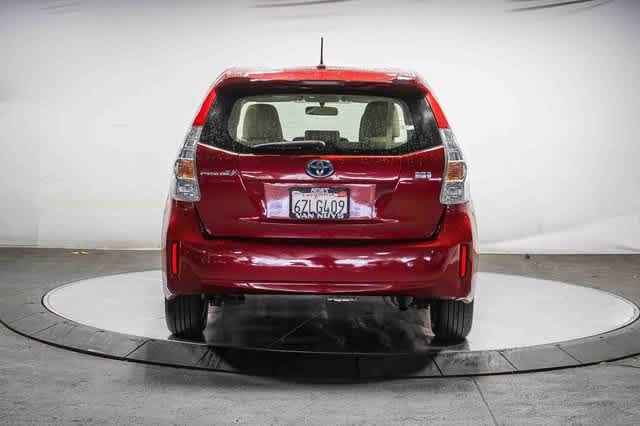 Thumbnail: 2013 Toyota Prius v - 3