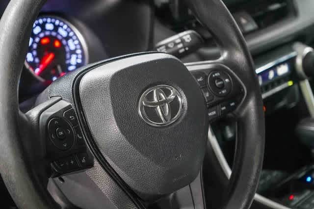 Thumbnail: 2019 Toyota RAV4 - 21