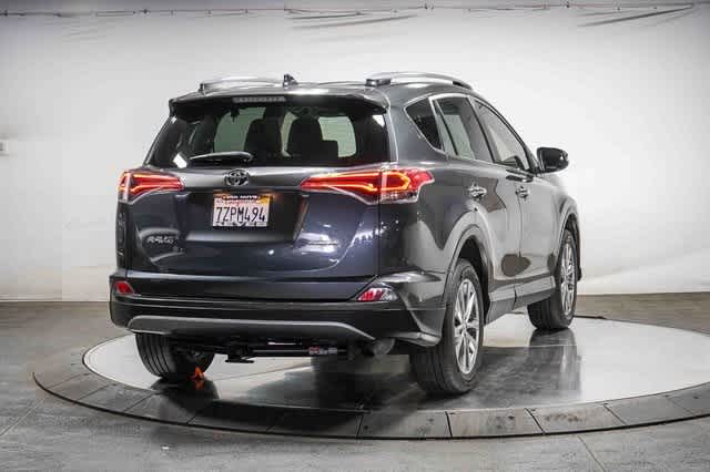 Thumbnail: 2017 Toyota RAV4 - 4