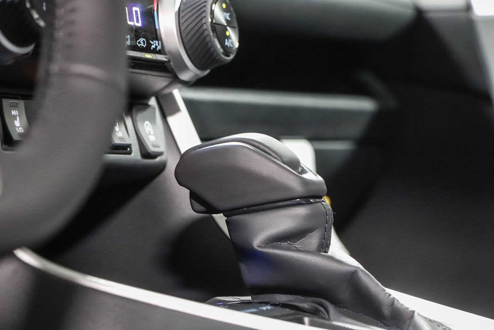 Thumbnail: 2025 Toyota RAV4 - 26