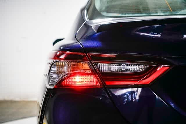Thumbnail: 2022 Toyota Camry - 10
