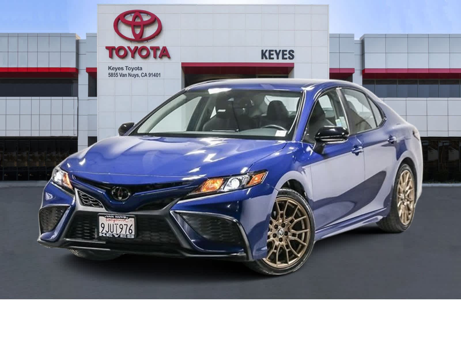 2024 Toyota Camry SE -
                Van Nuys, CA