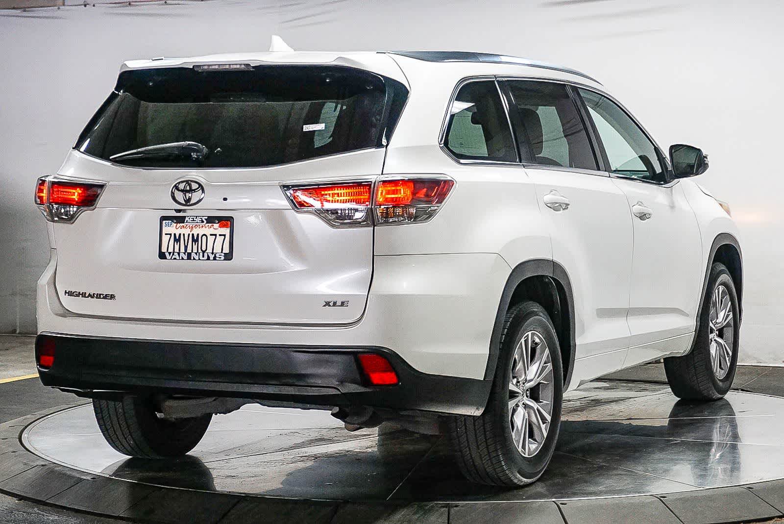 Thumbnail: 2015 Toyota Highlander - 10