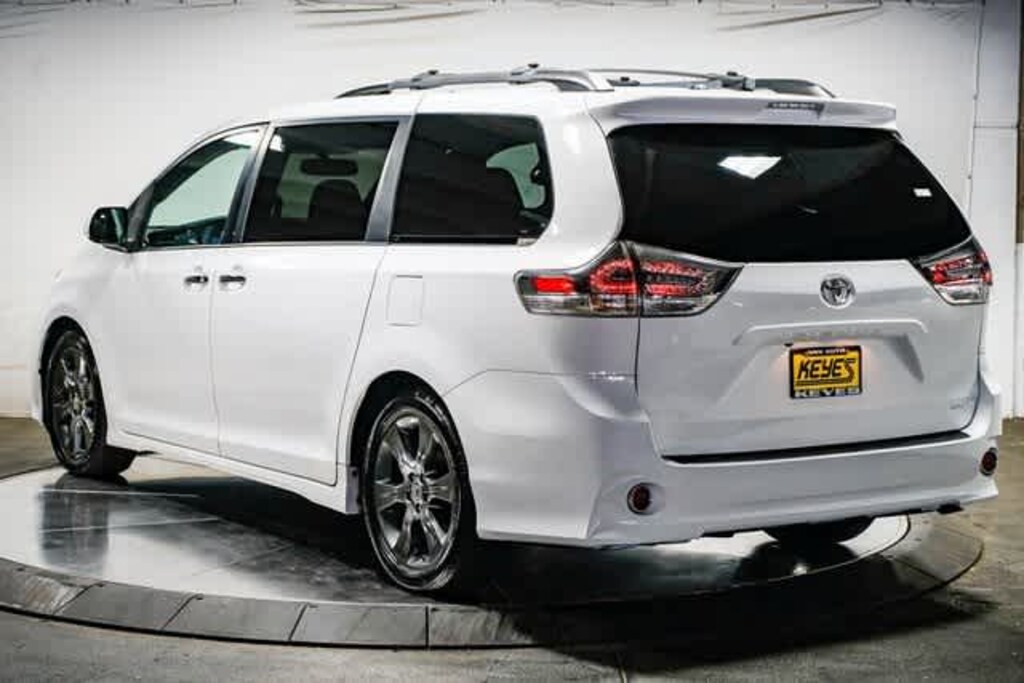 Certified 2015 Toyota Sienna SE Van