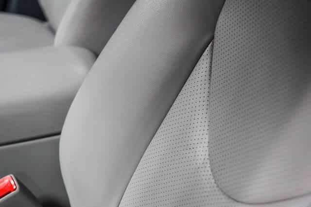 Thumbnail: 2012 Toyota RAV4 - 20