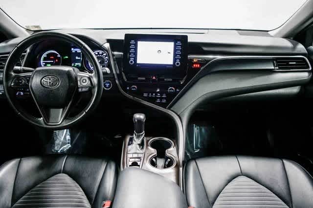 Thumbnail: 2022 Toyota Camry - 12