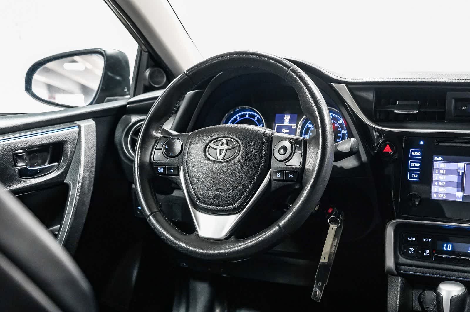 Thumbnail: 2018 Toyota Corolla - 16