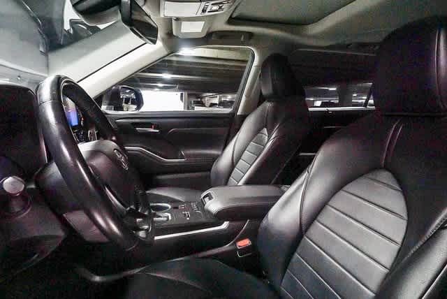 Thumbnail: 2021 Toyota Highlander - 19