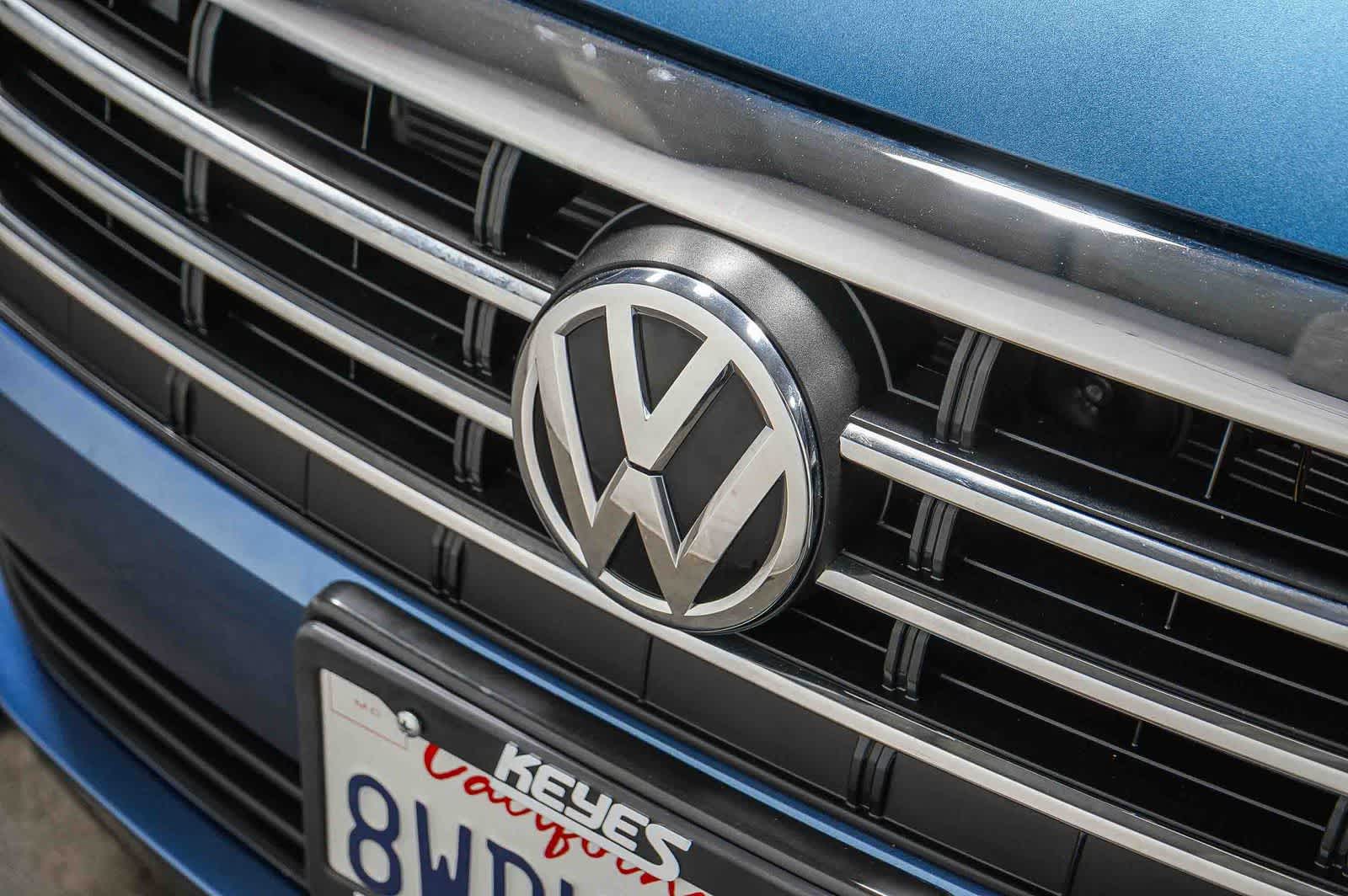 Thumbnail: 2021 Volkswagen Jetta - 8