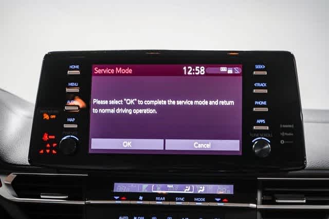 2024 Toyota Sienna LE 15