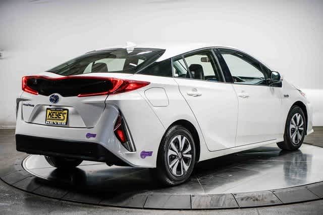 Thumbnail: 2019 Toyota Prius Prime - 4