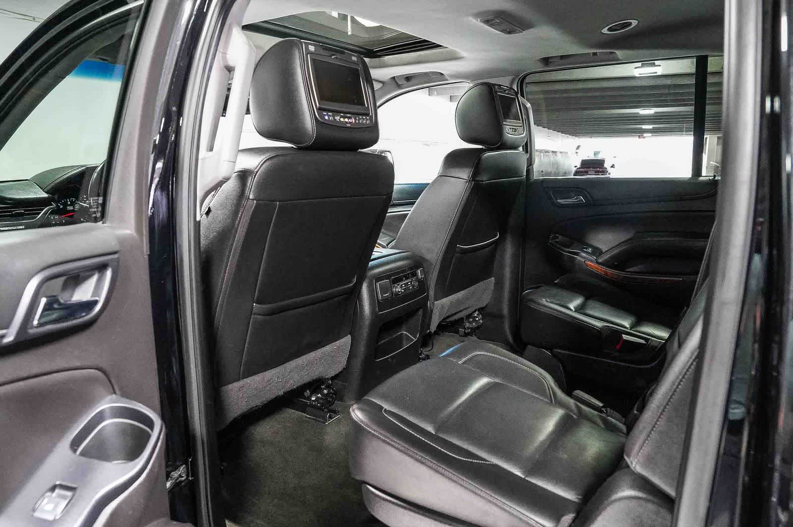 Thumbnail: 2018 Chevrolet Suburban - 19