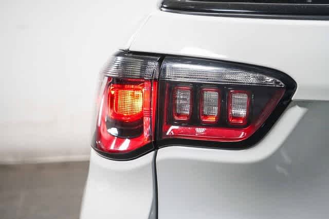 Thumbnail: 2022 Jeep Compass - 11