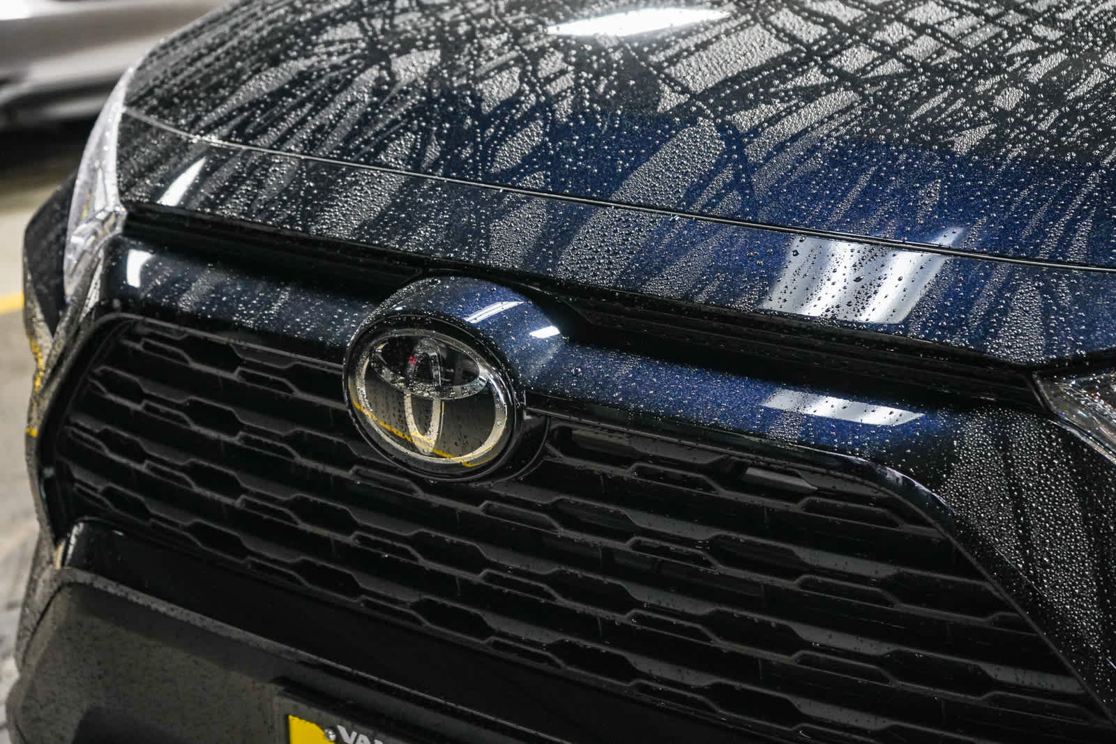 Thumbnail: 2025 Toyota RAV4 - 9
