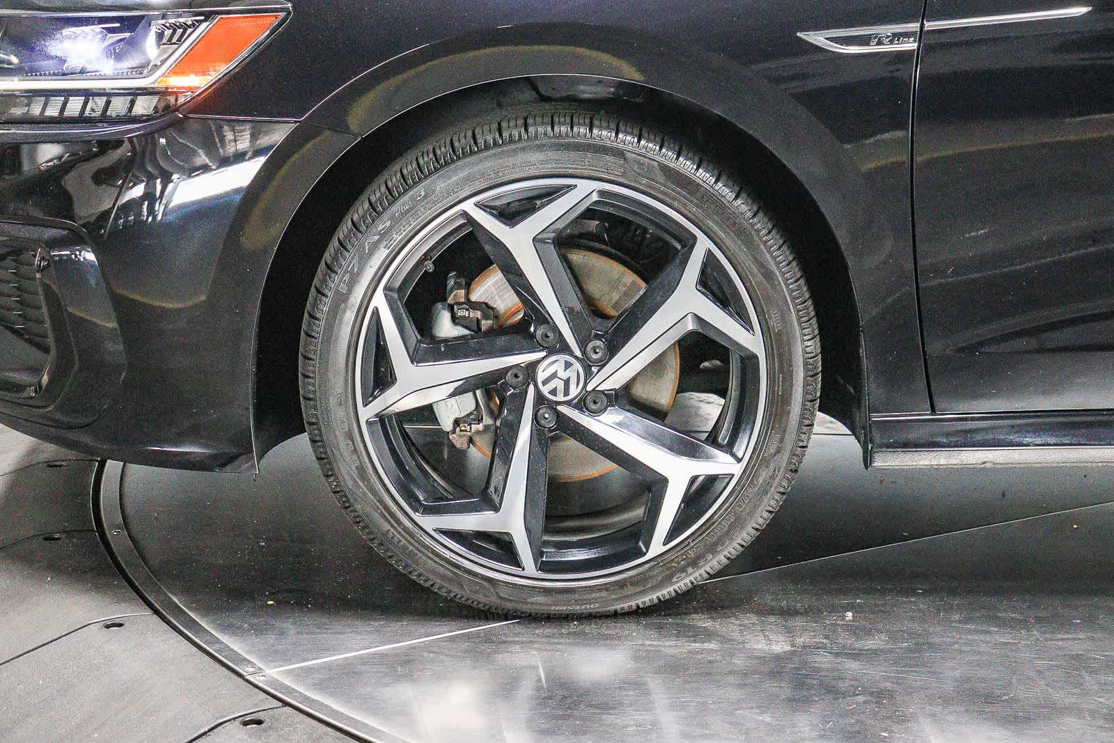 Thumbnail: 2022 Volkswagen Passat - 9