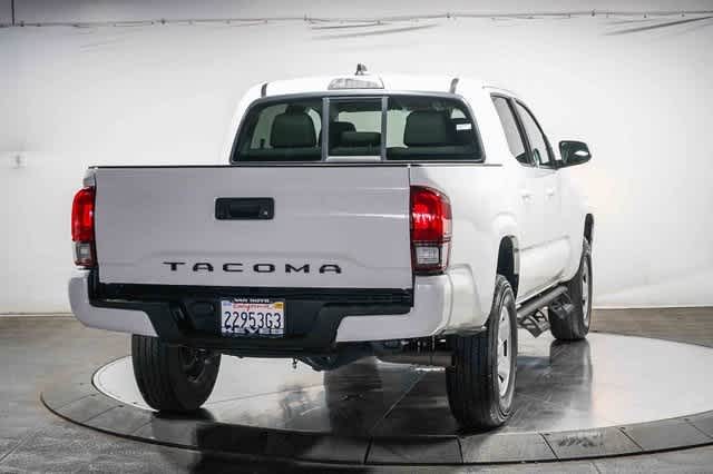 Thumbnail: 2021 Toyota Tacoma - 4