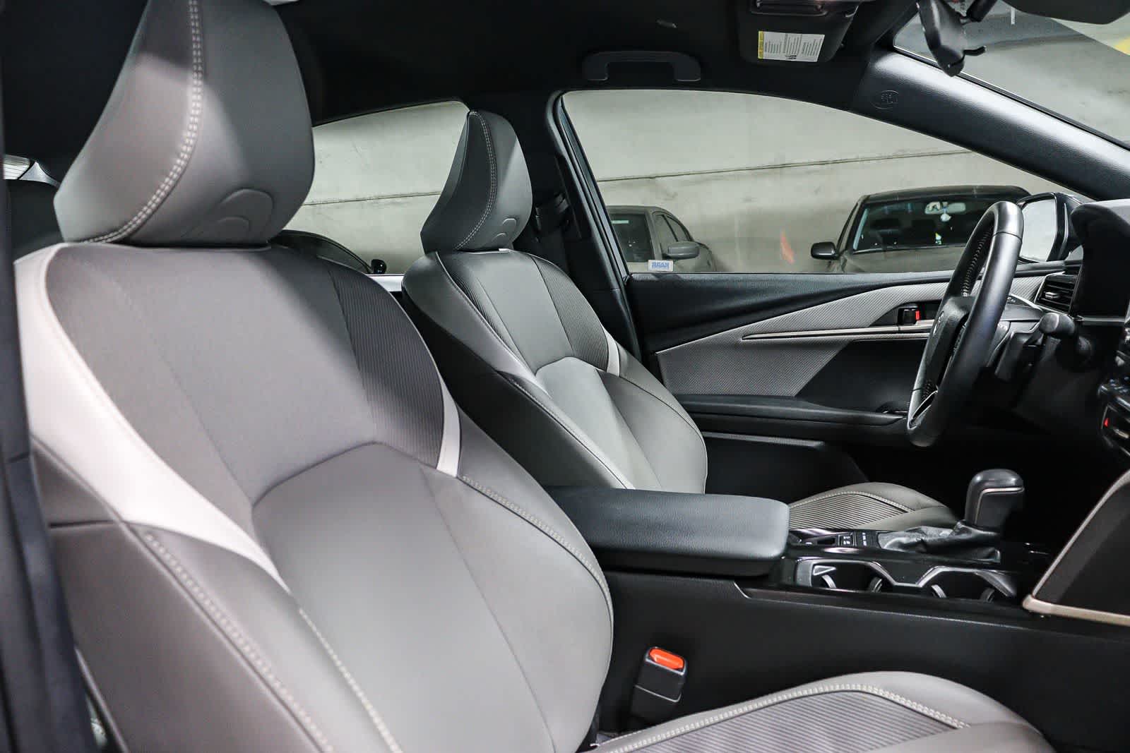 Thumbnail: 2025 Toyota Camry - 18