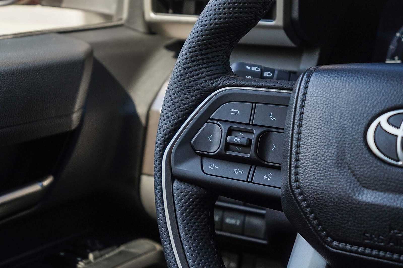 Thumbnail: 2025 Toyota Tacoma - 17