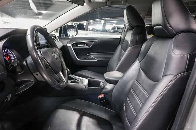 Thumbnail: 2022 Toyota RAV4 - 18