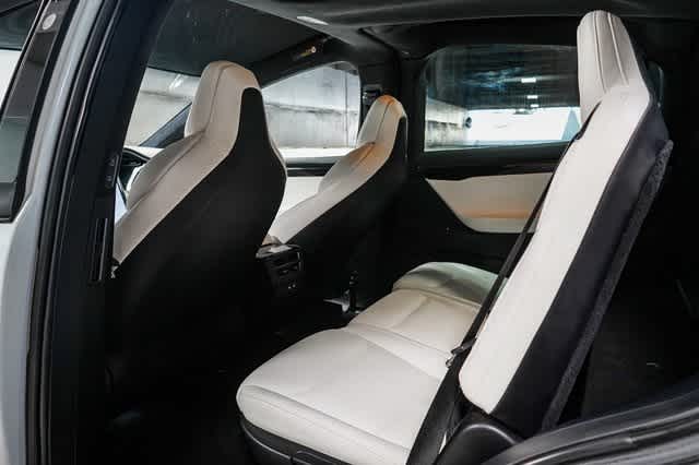 Thumbnail: 2018 Tesla Model X - 18