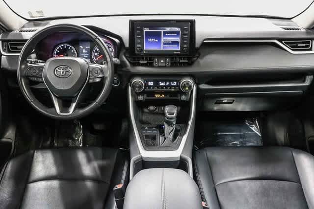 Thumbnail: 2022 Toyota RAV4 - 13