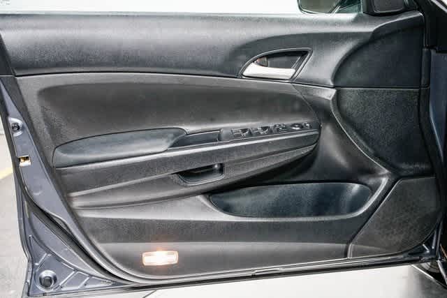 Thumbnail: 2012 Honda Accord - 18