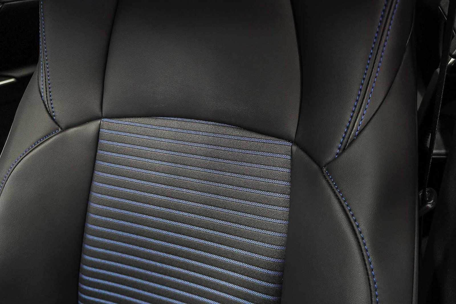 Thumbnail: 2025 Toyota RAV4 - 29