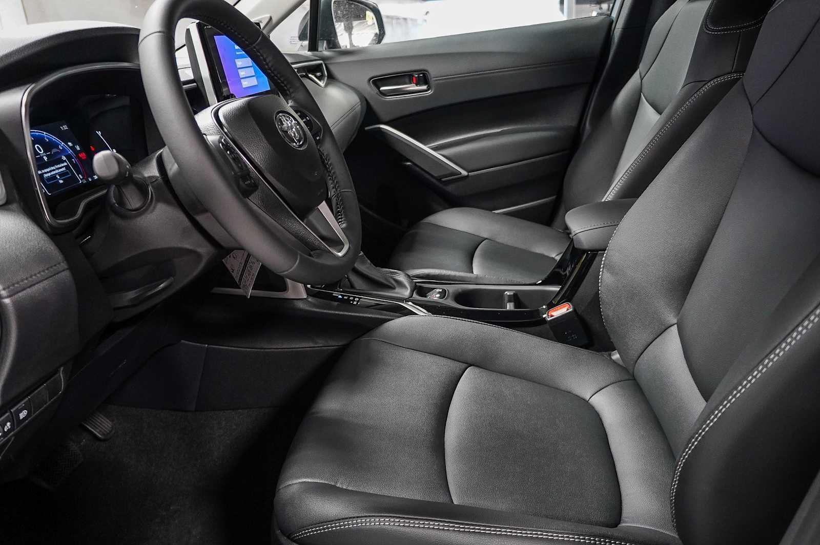 Thumbnail: 2025 Toyota Corolla Cross - 23