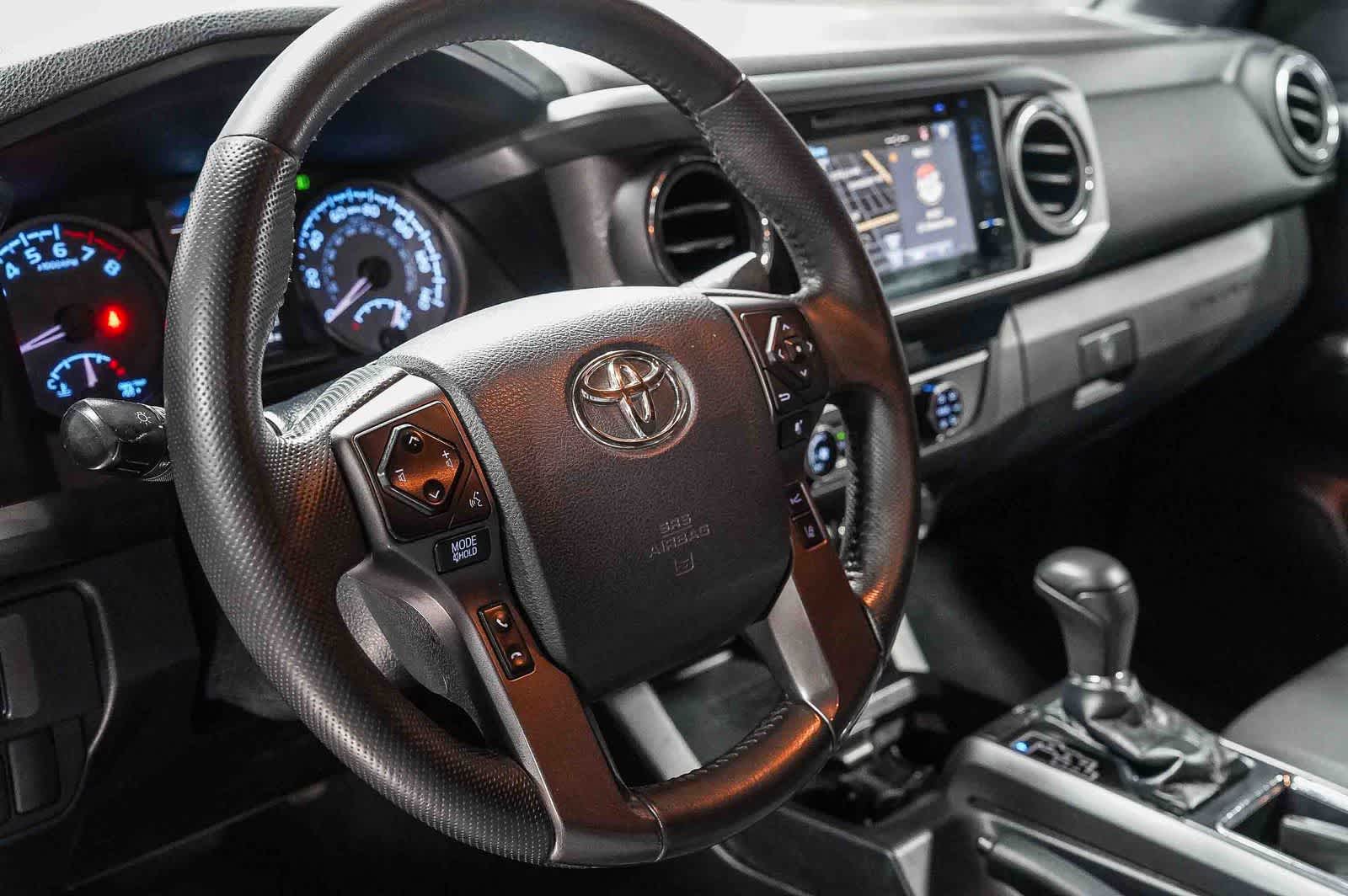 Thumbnail: 2018 Toyota Tacoma - 21