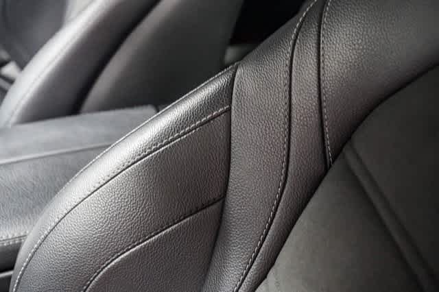 Thumbnail: 2016 Mercedes-Benz C-Class - 20