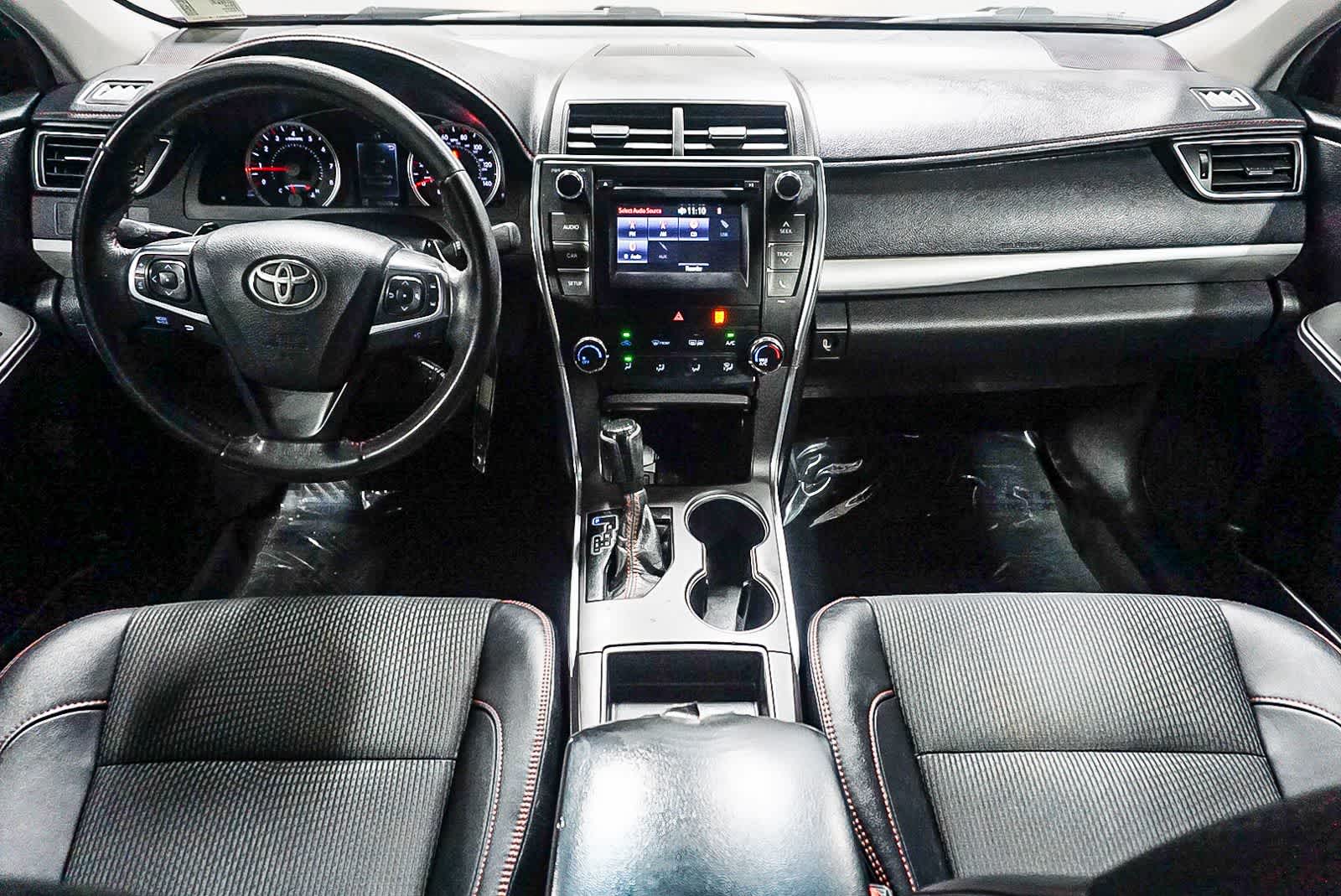 Thumbnail: 2016 Toyota Camry - 11