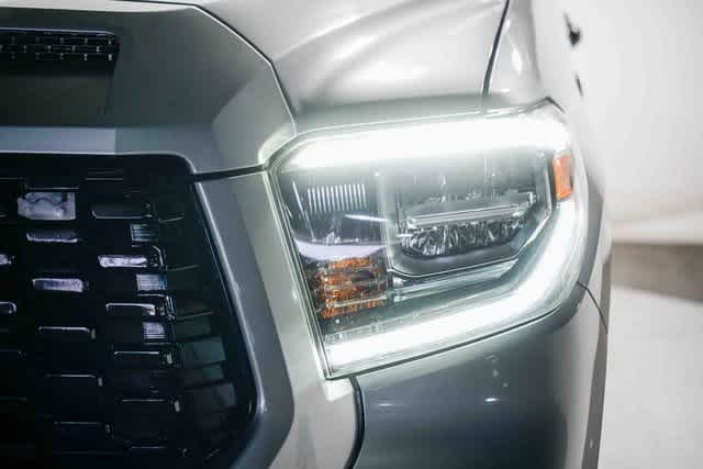 Thumbnail: 2018 Toyota Tundra - 4