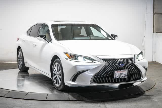 Thumbnail: 2021 Lexus ES - 5
