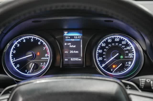 Thumbnail: 2020 Toyota Camry - 25