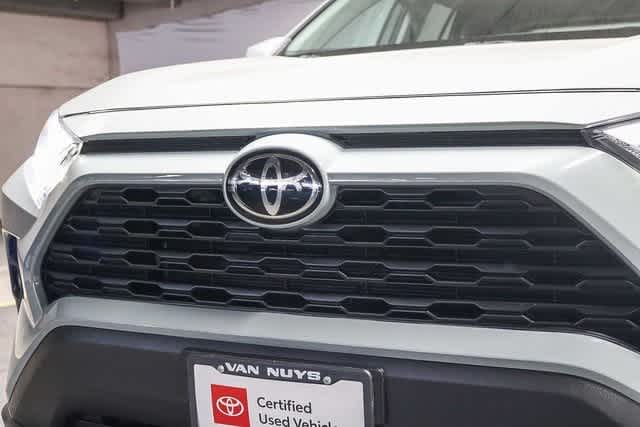 Thumbnail: 2022 Toyota RAV4 - 6