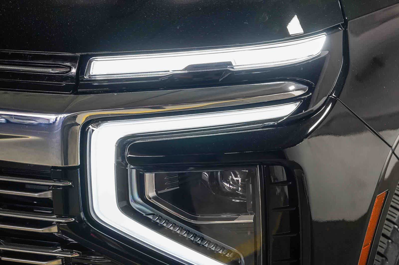 Thumbnail: 2025 Chevrolet Suburban - 4