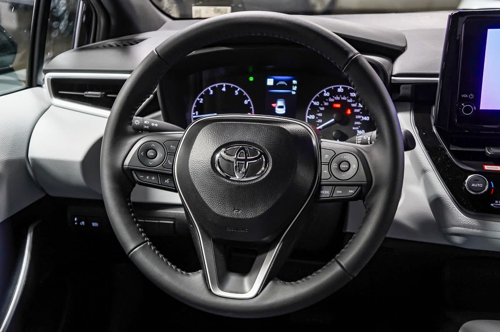 Thumbnail: 2025 Toyota Corolla - 16