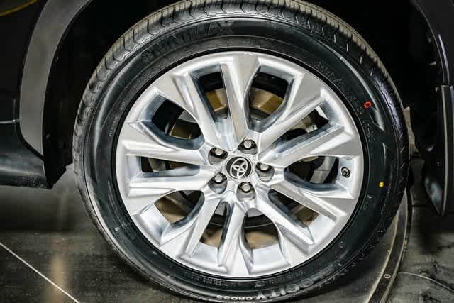 Thumbnail: 2021 Toyota Highlander - 10