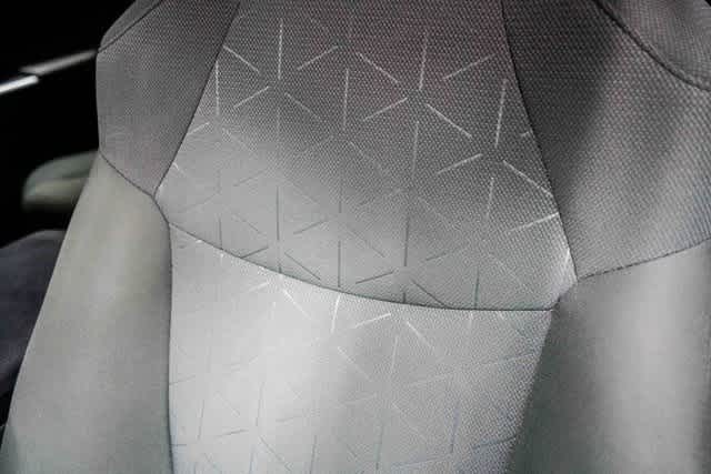 Thumbnail: 2021 Toyota RAV4 - 25