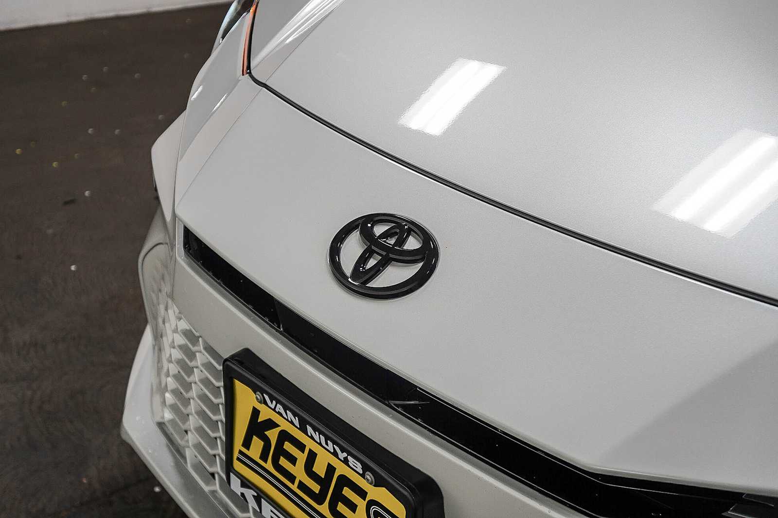 Thumbnail: 2026 Toyota Camry - 9