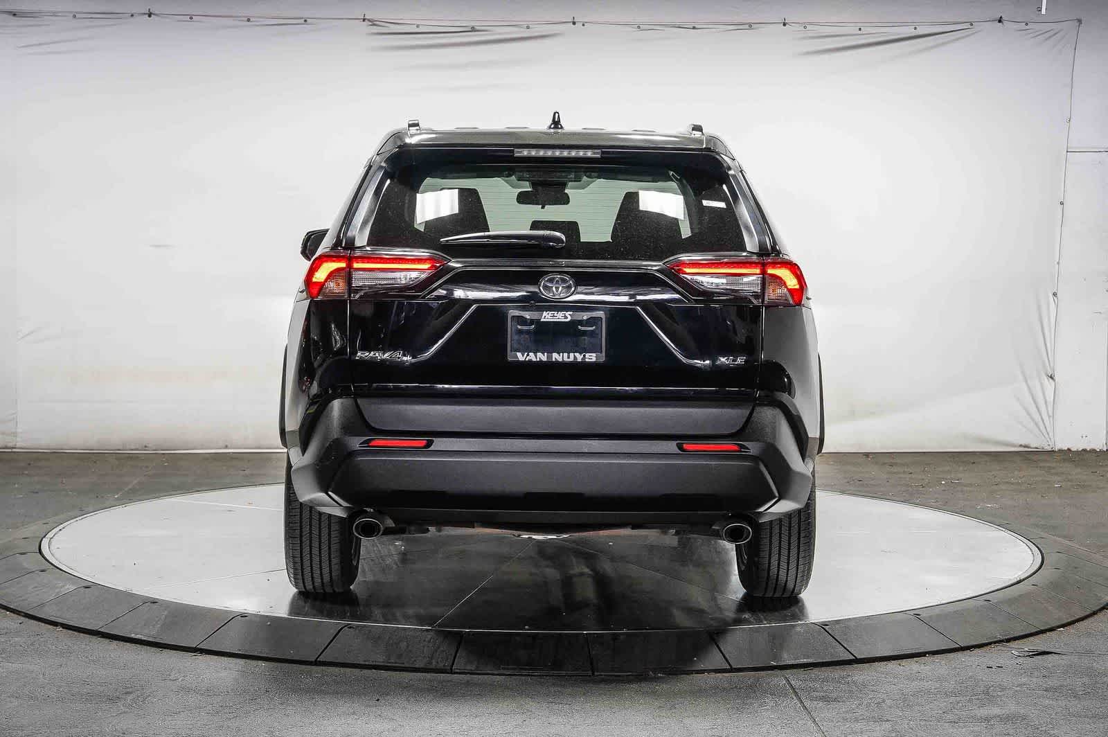 Thumbnail: 2023 Toyota RAV4 - 4