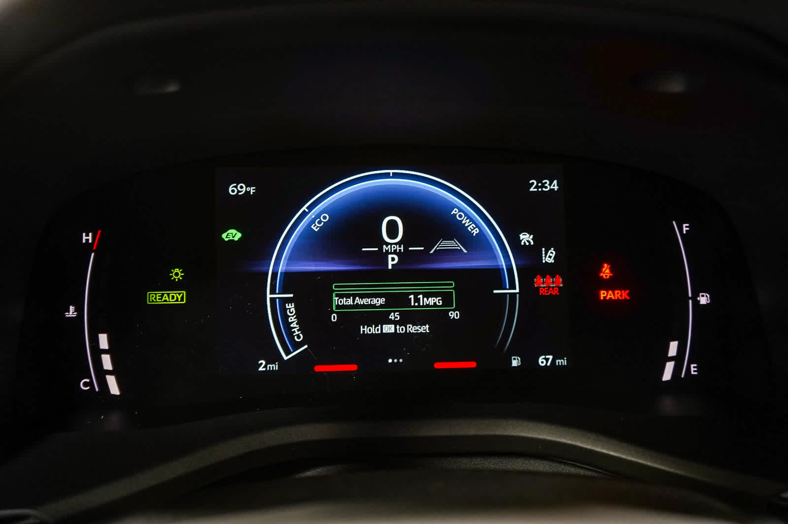 2025 Toyota Camry SE 27