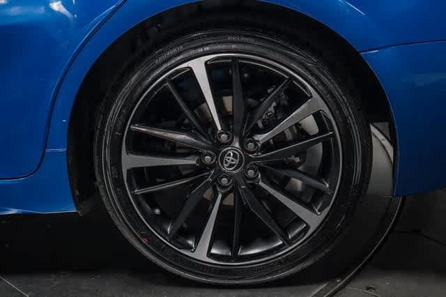 Thumbnail: 2019 Toyota Camry - 10